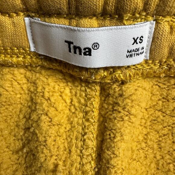 Aritzia TNA Cozy AF Yellow Fleece Sweatpants Joggers Size XS - Picture 4 of 6